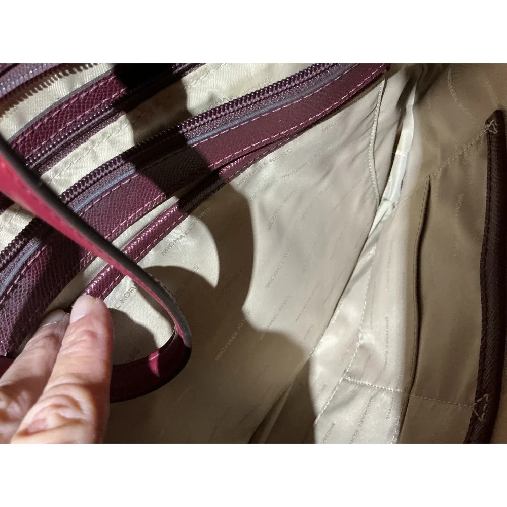 Michael Kors Voyager Medium Crossgrain Leather Tote Bag